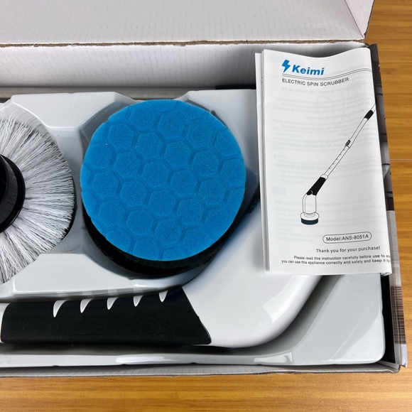 Electric Spin Scrubber, Cordless Shower Cleaning with 8 Replaceable Brush Heads - Picture 5 of 7